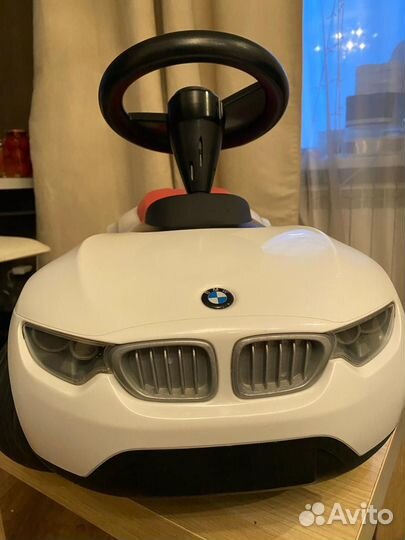 Детский автомобиль каталка