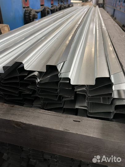 Шляпный профиль