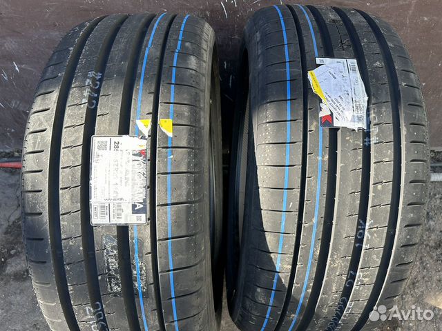 Yokohama Advan Sport V107 285/45 R22 и 325/40 R22 114Y