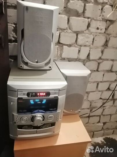 Музыкальный центр с блютуз, аux