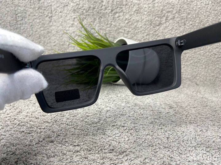 Солнцезащитные очки мужские