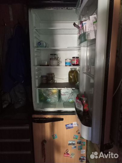 Продам холодильник рабочий бу