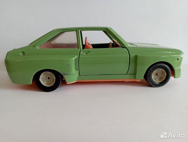 Модель ford escort RS 1800