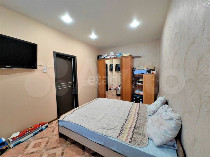 3-к. квартира, 65 м², 3/9 эт.