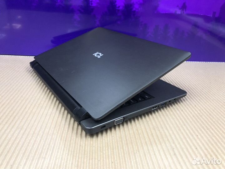 Мини ноутбук ICL 4gb/150Gb