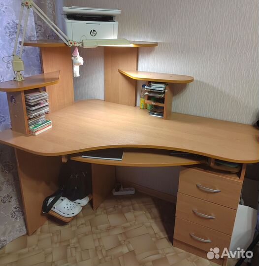 Компьютерный стол