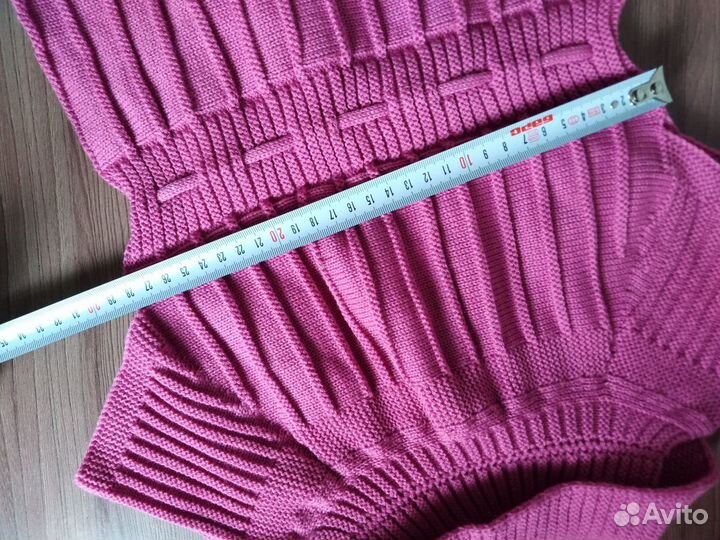 Жилетка вязаная