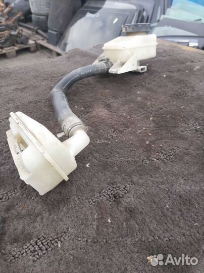 Расширительный бачок Nissan Murano Z50