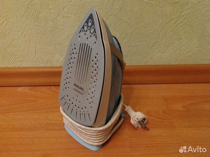 Утюг Philips GC 3320