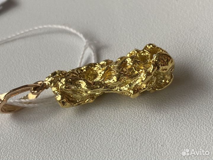 Золотой самородок с подвеской