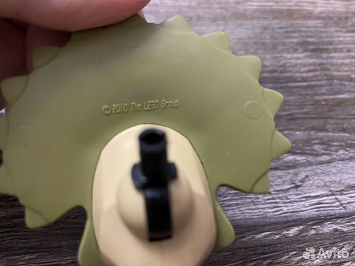 Голова Трицерапторса Лего