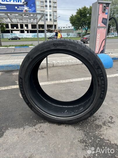 Michelin Pilot Sport 4 245/40 R19