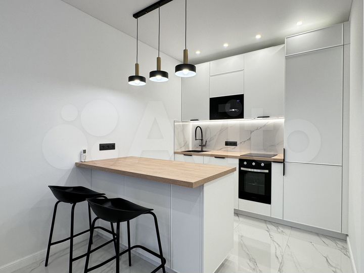 2-к. квартира, 40 м², 19/32 эт.