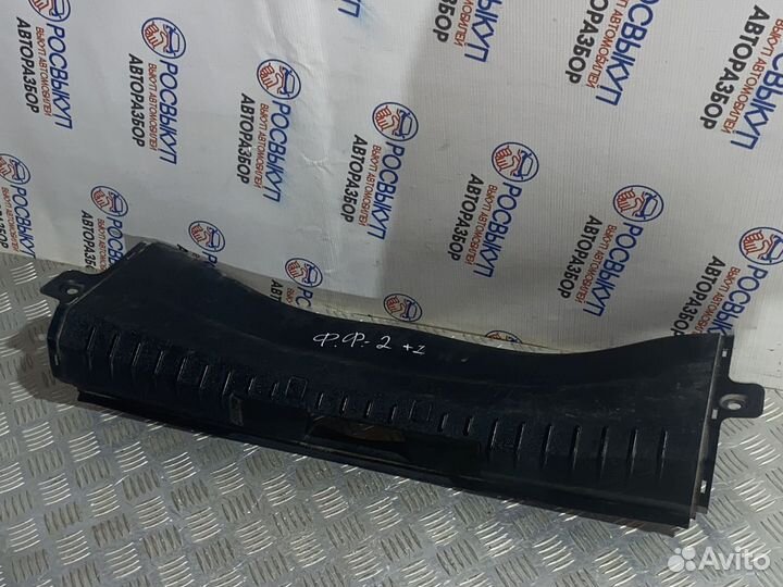 Накладка задней панели Ford Focus