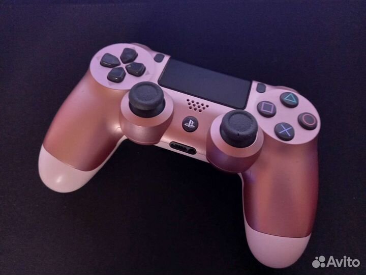 Геймпад DualShock 4