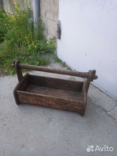 Старинный ящик для инструмента