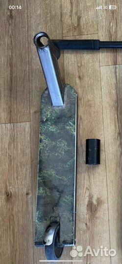 Дека на трюковой самокат