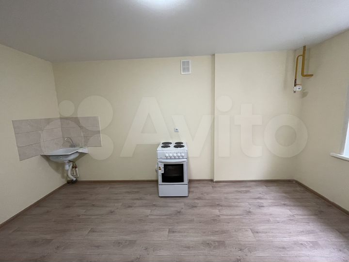 3-к. квартира, 78 м², 1/10 эт.