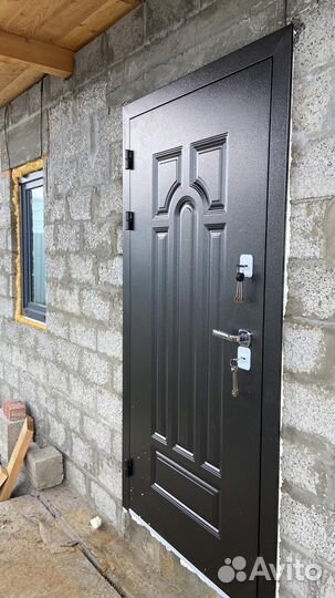 Дверь уличная с двойным Терморазрывом