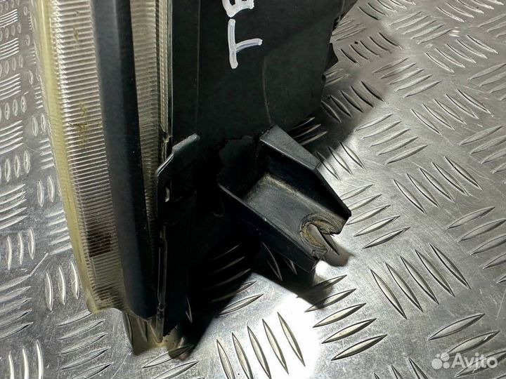 Фара правая Nissan Teana J31