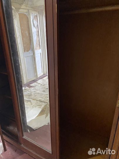 Шкаф для одежды. Винтаж