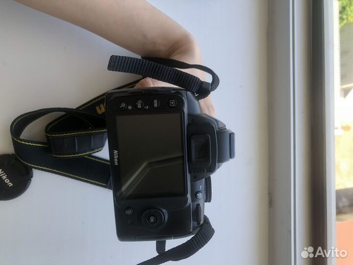 Зеркальный фотоаппарат nikon d3000