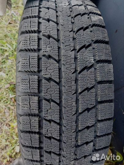 Toyo Observe GSi-5 235/65 R17