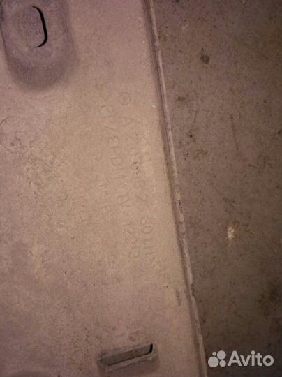 Защита по порог левая Mercedes-Benz E-Class W210