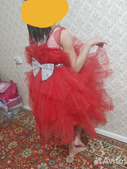 Платье для девочки новое