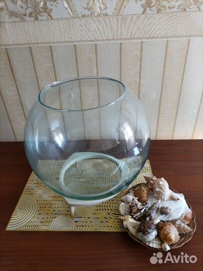 Аквариум круглый на 10л + ракушки