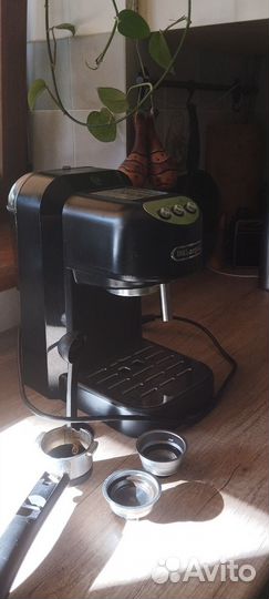 Кофемашина delonghi рожковая