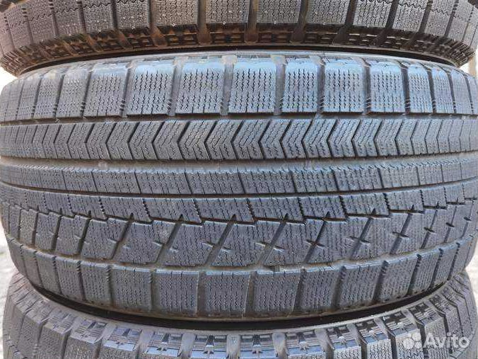 Bridgestone Blizzak VRX 235/50 R18 97V