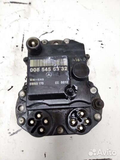 Коммутатор зажигания w124 E-class 103 2.6