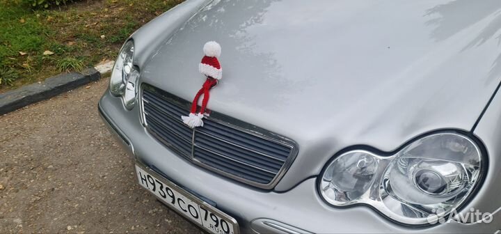 Шапка на эмблему mercedes