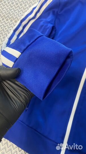 Спортивный костюм adidas