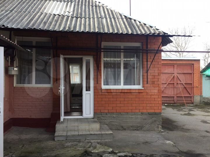 Дом 202 м² на участке 8 сот.
