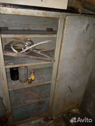 Железный сейф шкаф