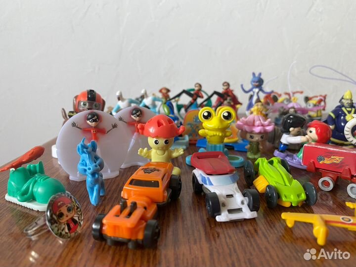 Продам игрушки из киндера + скрепыши