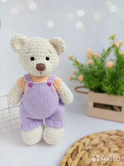 Вязаная игрушка мишка