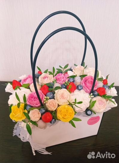 Подарок на 8 марта