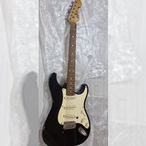 4-4-11. Legend ST blk stratocaster