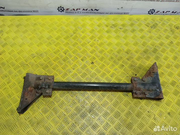 Кронштейн защитного бокового ограждения правый Man