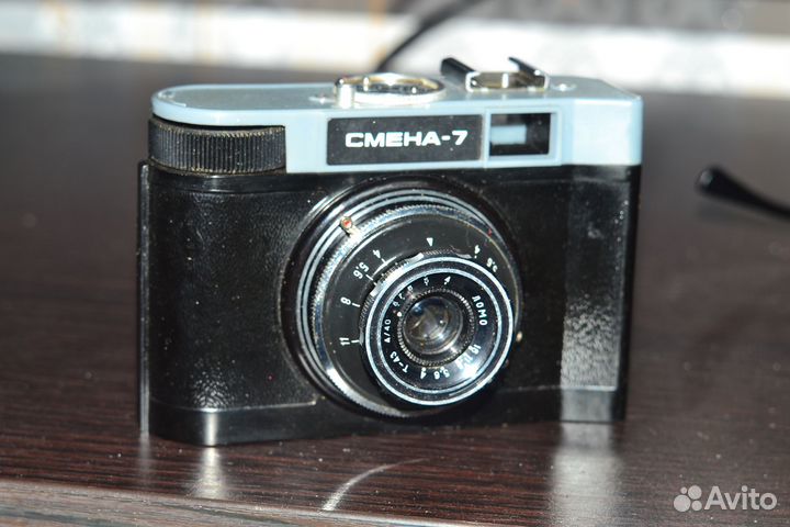 Продаются семь пленочных фотоаппаратов.Смена-6,Сме