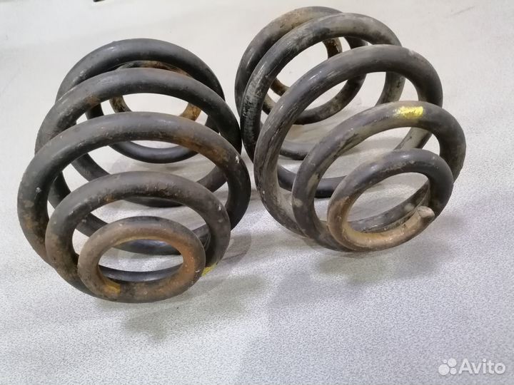 Пружина задняя Ford Galaxy 1995-2006