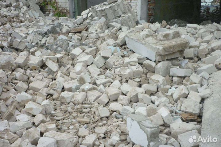 Лом кирпича