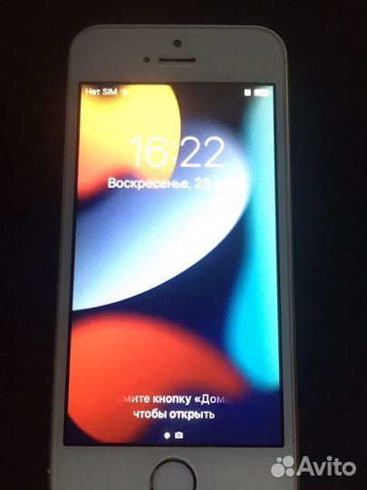 Телефон iPhone se 2016