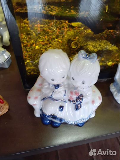 Фарфоровые статуэтки