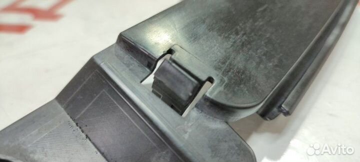 Пыльник крыла передний правый Volkswagen Tiguan