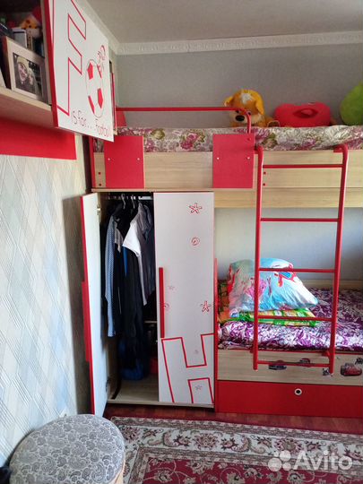 Детская кровать двухярусная