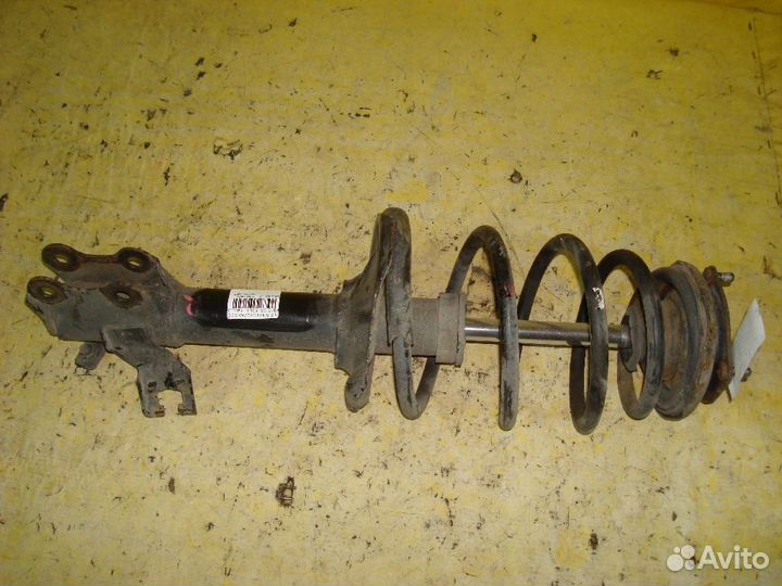 Стойка Nissan Sunny FB15 (Переднее Правое)